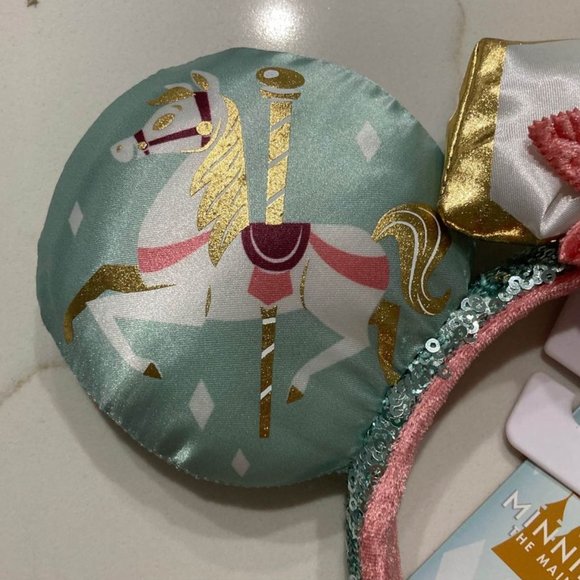 Minnie Mouse The Main Attraction Ears Carousel NEW main image 10